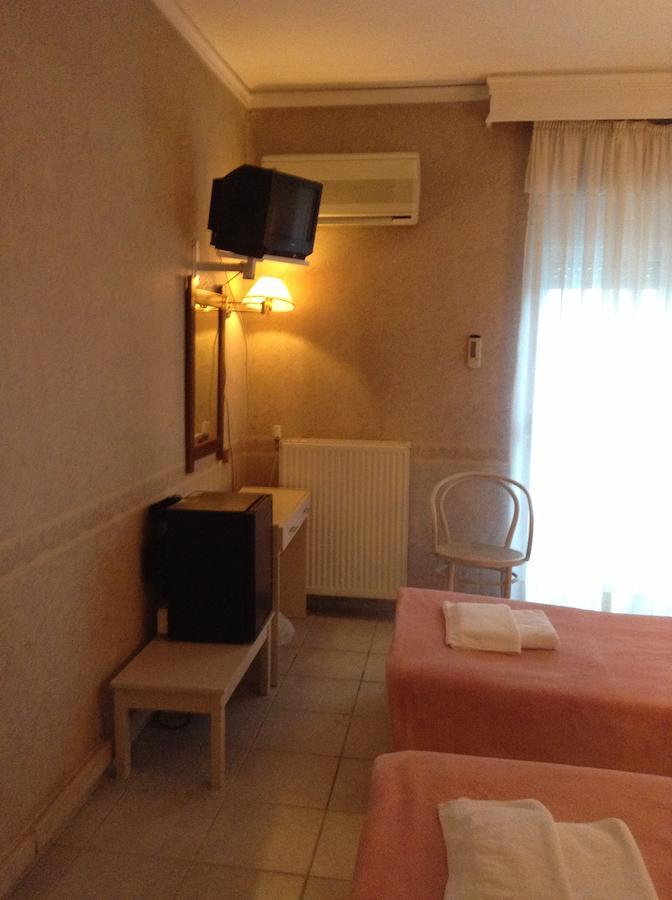 Plotini Hotel Dhidhimotikhon Номер фото
