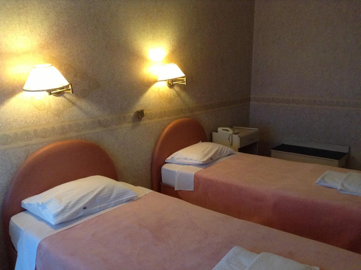 Plotini Hotel Dhidhimotikhon Номер фото